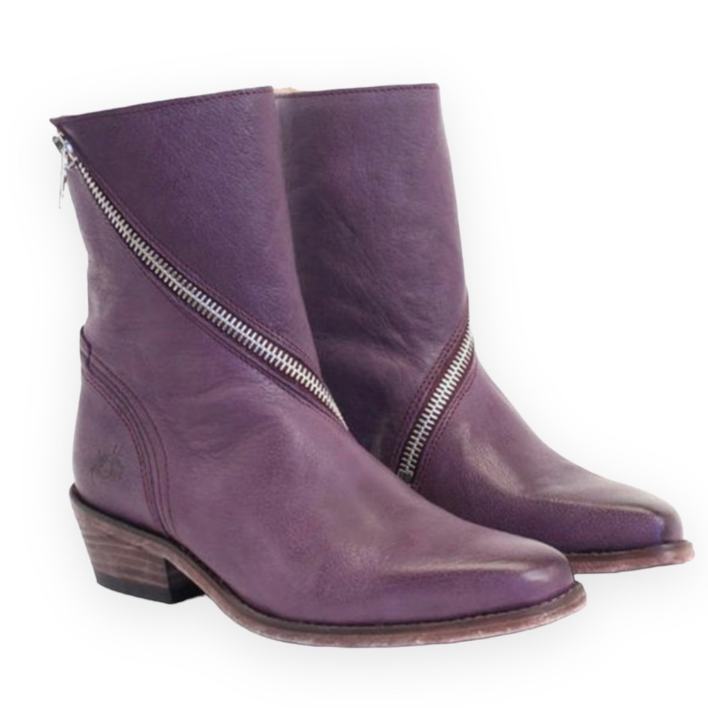 John Fluevog Ruth Skin Spiral Zip Leather Boots